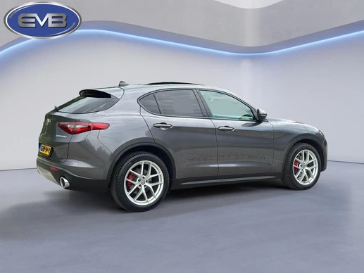 Alfa Romeo Stelvio - Afbeelding 23 van 30