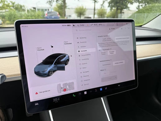Tesla Model 3 - Afbeelding 10 van 14
