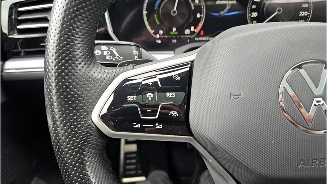 Volkswagen Touareg - Afbeelding 27 van 30