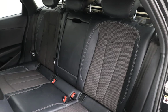 Audi A4 - Afbeelding 13 van 30