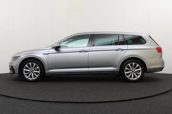 Volkswagen Passat - Afbeelding 5 van 30