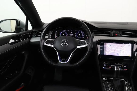 Volkswagen Passat - Afbeelding 9 van 30