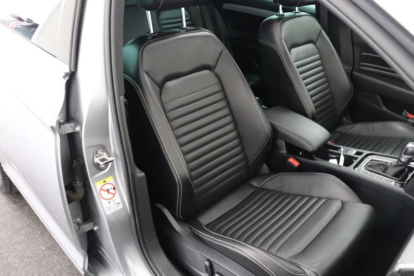 Volkswagen Passat - Afbeelding 18 van 30