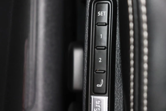 Volkswagen Passat - Afbeelding 22 van 30