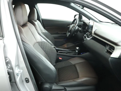 Toyota C-HR - Afbeelding 22 van 30