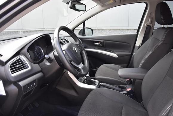 Suzuki S-Cross - Afbeelding 10 van 30