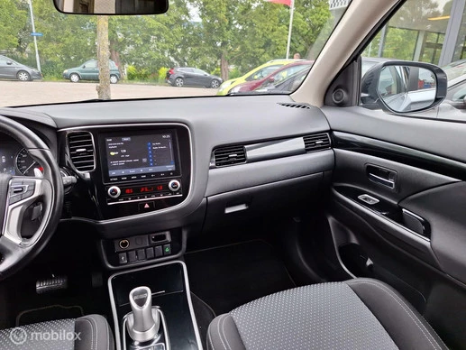 Mitsubishi Outlander - Afbeelding 14 van 30