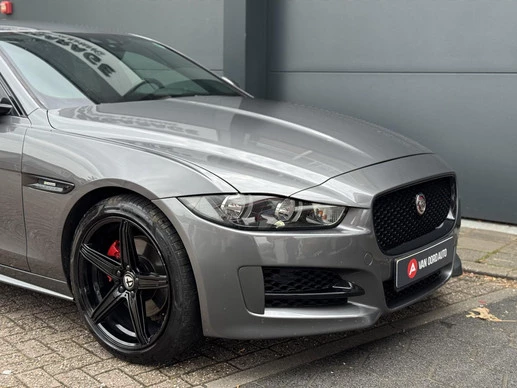 Jaguar XE - Afbeelding 13 van 30