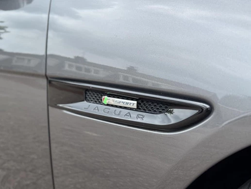 Jaguar XE - Afbeelding 14 van 30
