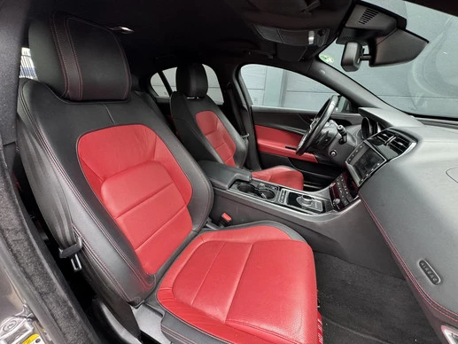 Jaguar XE - Afbeelding 20 van 30
