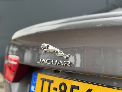 Jaguar XE - Afbeelding 26 van 30