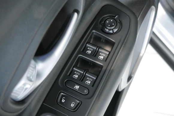 Jeep Renegade - Afbeelding 29 van 30