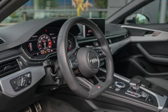 Audi RS4 - Afbeelding 8 van 30