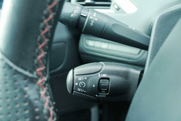 Peugeot 208 - Afbeelding 27 van 29