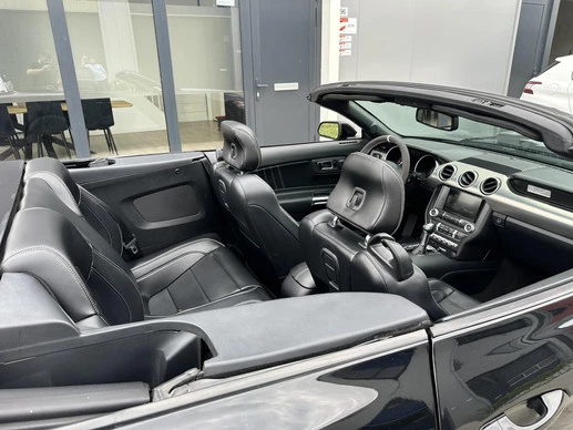 Ford Mustang - Afbeelding 21 van 24