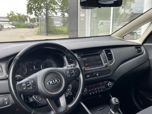 Kia Carens - Afbeelding 11 van 24