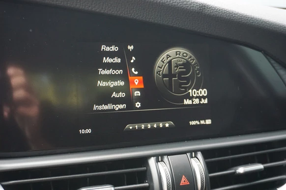 Alfa Romeo Giulia - Afbeelding 14 van 23