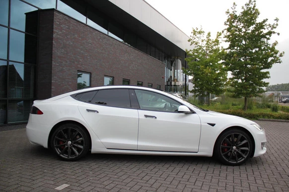 Tesla Model S - Afbeelding 5 van 18