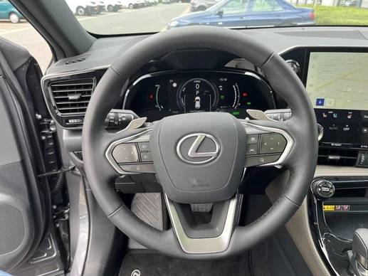 Lexus NX - Afbeelding 13 van 25