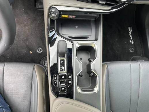 Lexus NX - Afbeelding 16 van 25