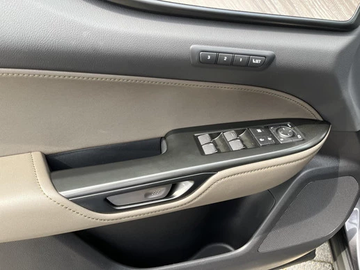 Lexus NX - Afbeelding 18 van 25