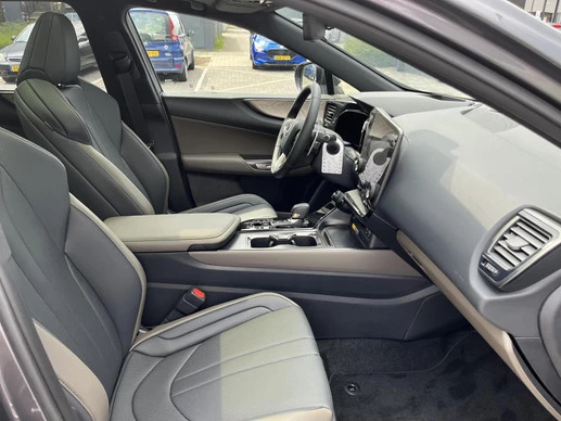 Lexus NX - Afbeelding 23 van 25