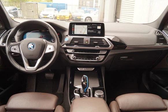 BMW iX3 - Afbeelding 11 van 30