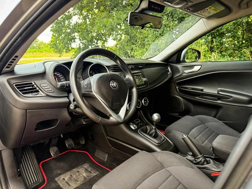 Alfa Romeo Giulietta - Afbeelding 8 van 27
