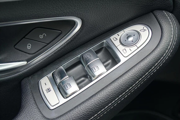 Mercedes-Benz C-Klasse - Afbeelding 18 van 30