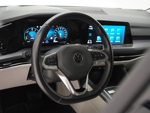 Volkswagen Golf - Afbeelding 18 van 30