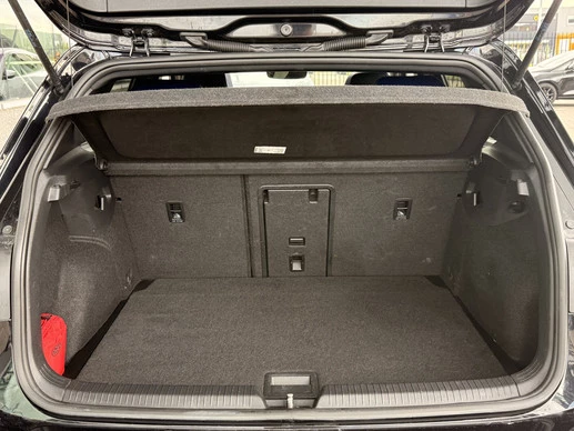 Volkswagen Golf - Afbeelding 17 van 30