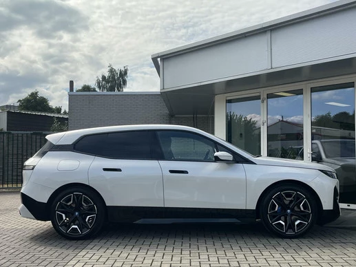 BMW iX - Afbeelding 3 van 18