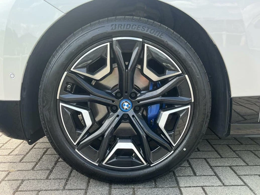 BMW iX - Afbeelding 11 van 18