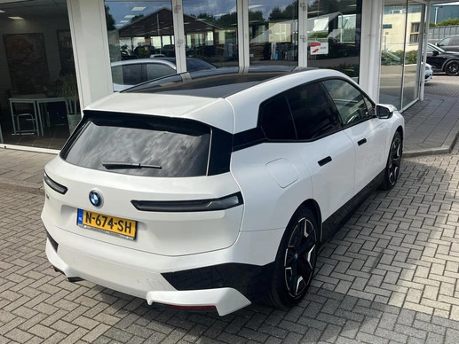 BMW iX - Afbeelding 15 van 18