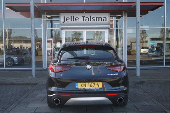 Alfa Romeo Stelvio - Afbeelding 3 van 5