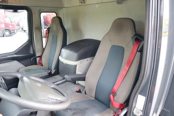 Volvo FL 210 - Afbeelding 13 van 21