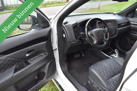 Mitsubishi Outlander - Afbeelding 14 van 30