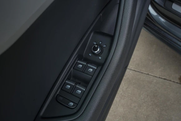 Audi A4 - Afbeelding 14 van 27