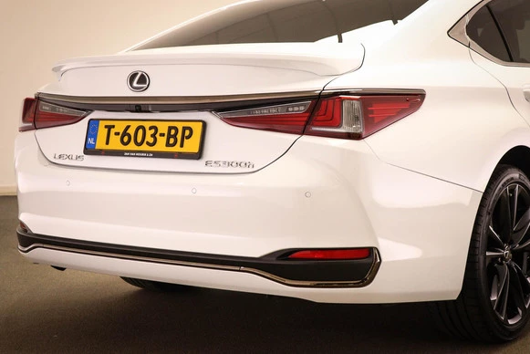 Lexus ES - Afbeelding 23 van 30