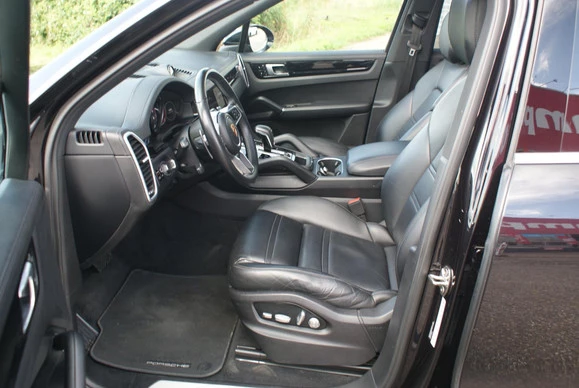 Porsche Cayenne - Afbeelding 12 van 30