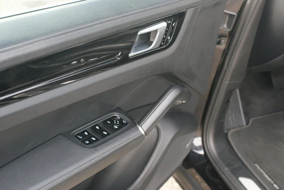 Porsche Cayenne - Afbeelding 13 van 30