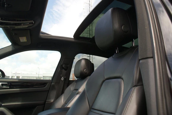 Porsche Cayenne - Afbeelding 18 van 30