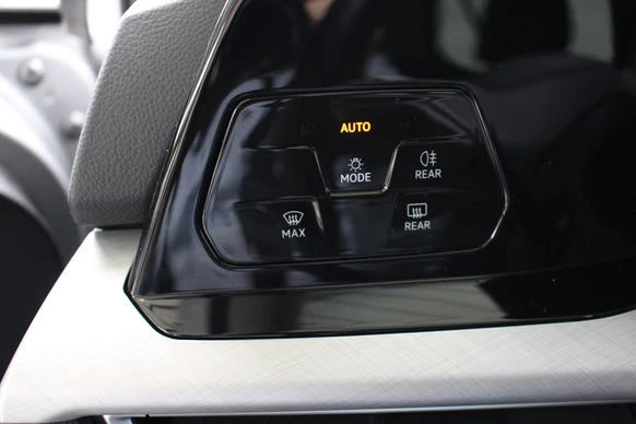 Volkswagen Golf - Afbeelding 15 van 26