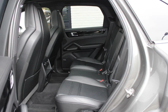 Porsche Cayenne - Afbeelding 7 van 27