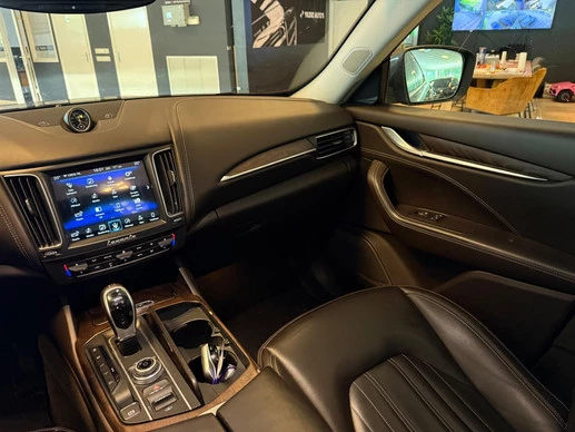 Maserati Levante - Afbeelding 19 van 30