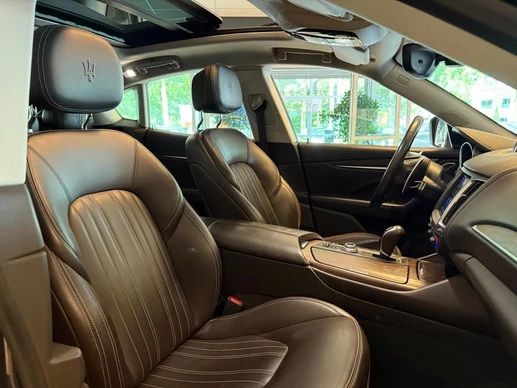 Maserati Levante - Afbeelding 28 van 30