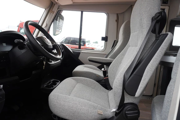 Hymer Exsis-i - Afbeelding 13 van 30
