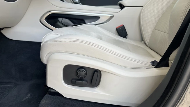 Jaguar F-PACE - Afbeelding 11 van 30