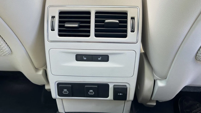 Jaguar F-PACE - Afbeelding 17 van 30