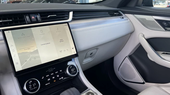 Jaguar F-PACE - Afbeelding 20 van 30